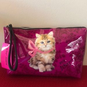 NWT Betsey Johnson Large Wristlet/Travel Bag